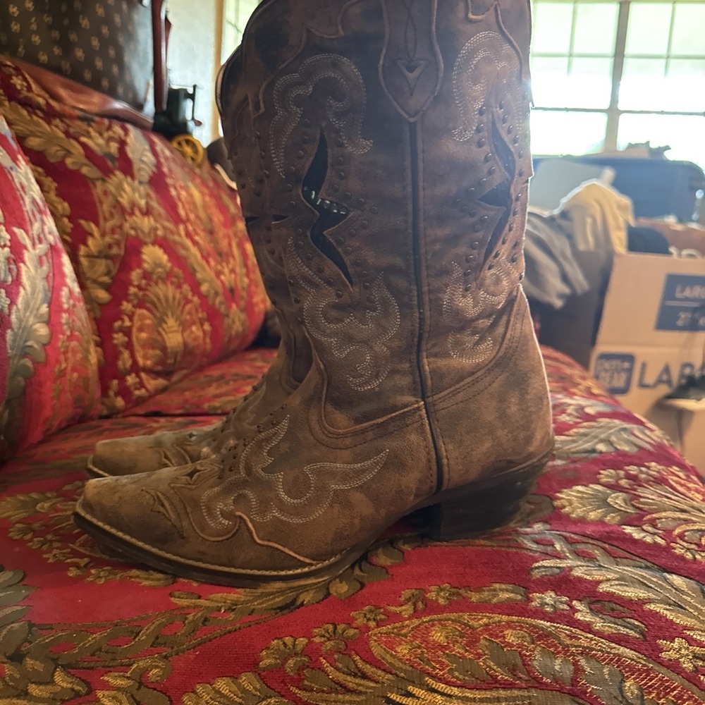 Laredo Women's Lucretia Studded Snake Inlay Western Boot  Size 10 Brown
